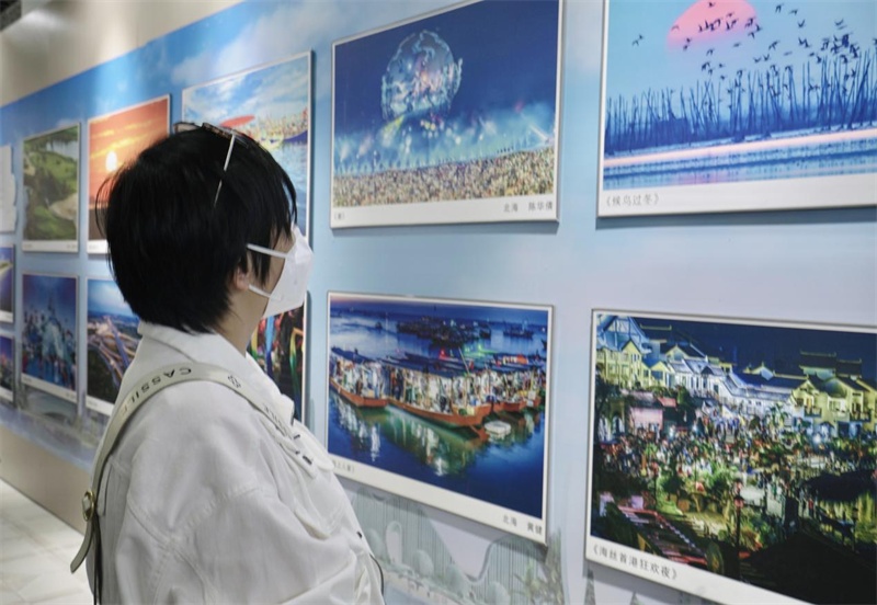 摄影展现场(央广网发 周燕摄)