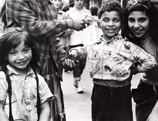 著名摄影家威廉·克莱因逝世 | 附生前万字独家访谈_访谈_东方摄影 - 