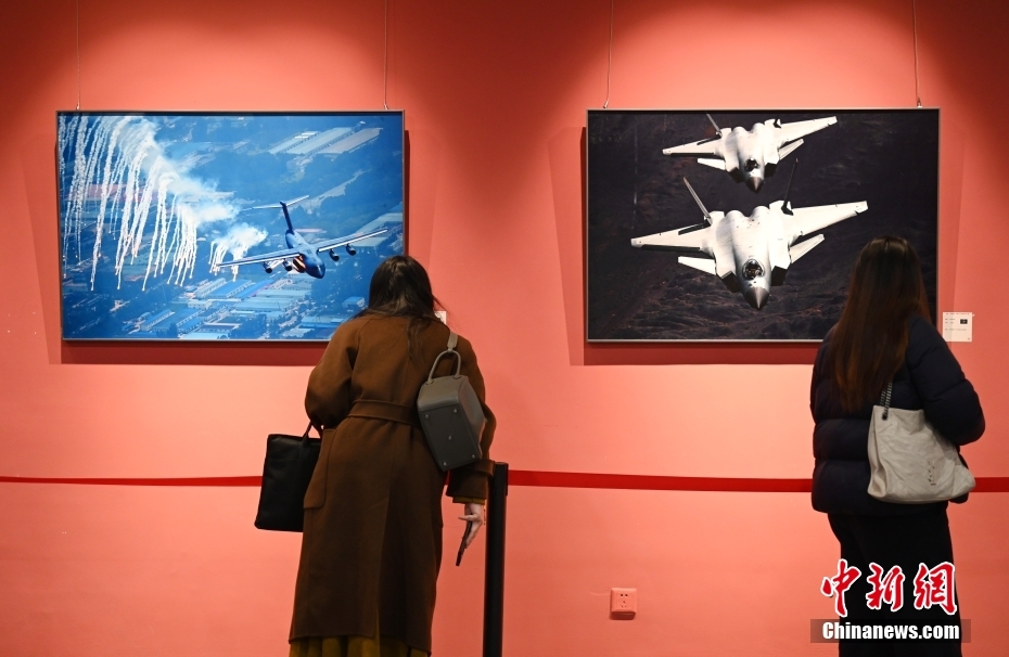 首届“大国重器”全国产行业摄影艺术大展在江苏启东展出