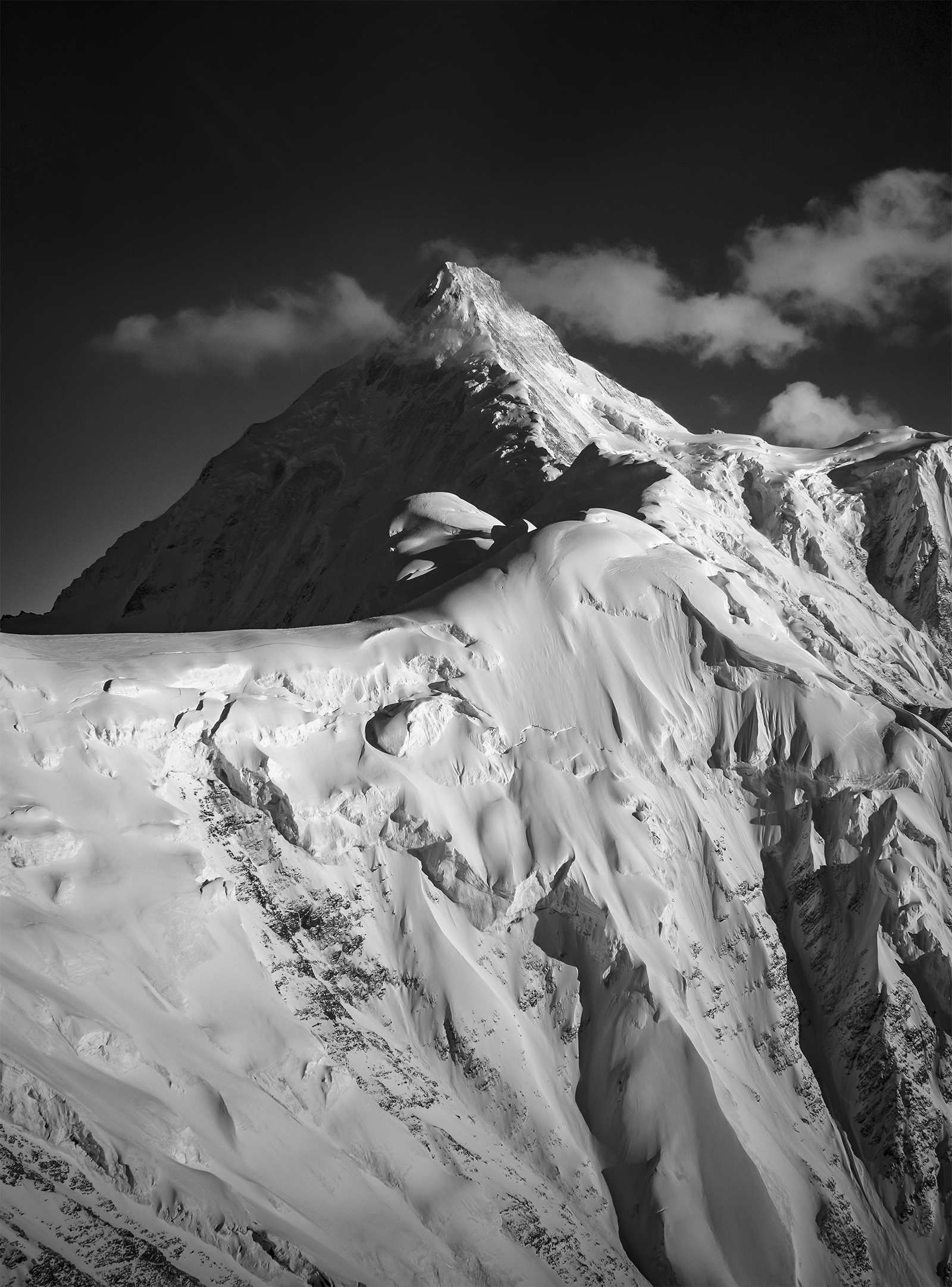 走近贡嘎雪山.jpg