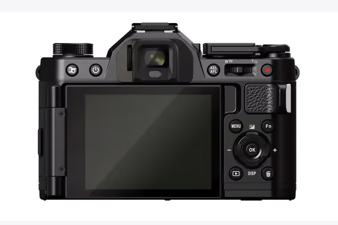 Yashica's retro compact cameras just got more old school. The Yashica FX-D  S300 actually has a viewfinder this time | Digital Camera World