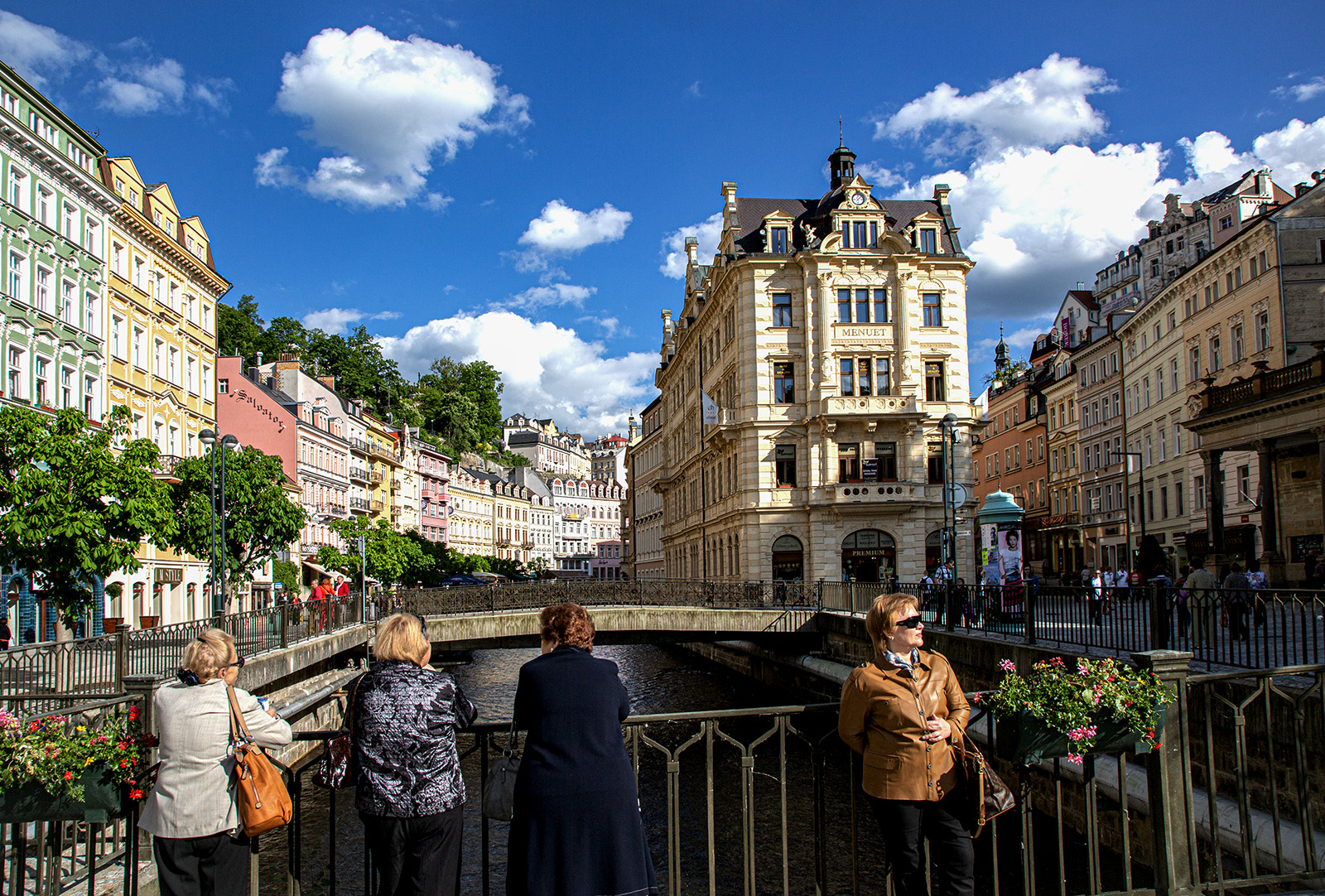 13.  捷克《世界文化遗产卡罗维利温泉古城》王卫光.jpg