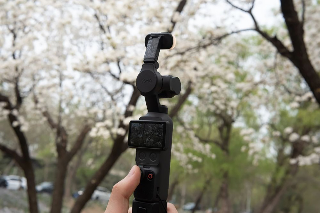 大疆 Osmo Pocket 4 官宣 4 月 16 日全球发布 1 英寸大底 + 6K 视频 高清外观全曝光