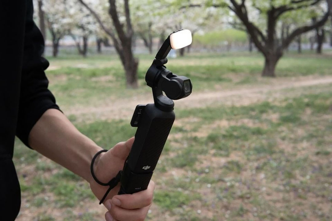 大疆 Osmo Pocket 4 官宣 4 月 16 日全球发布 1 英寸大底 + 6K 视频 高清外观全曝光