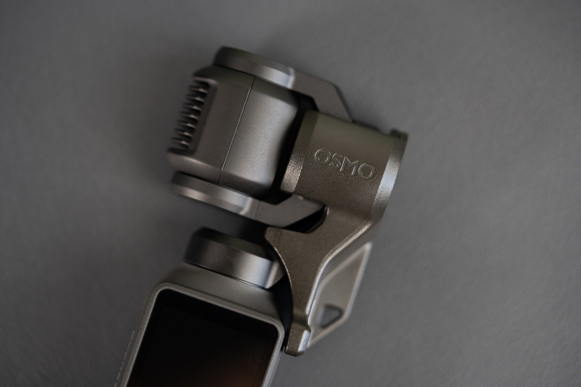 DJI Osmo Pocket 4评测：全新1英寸传感器，体验再升级的口袋云台相机