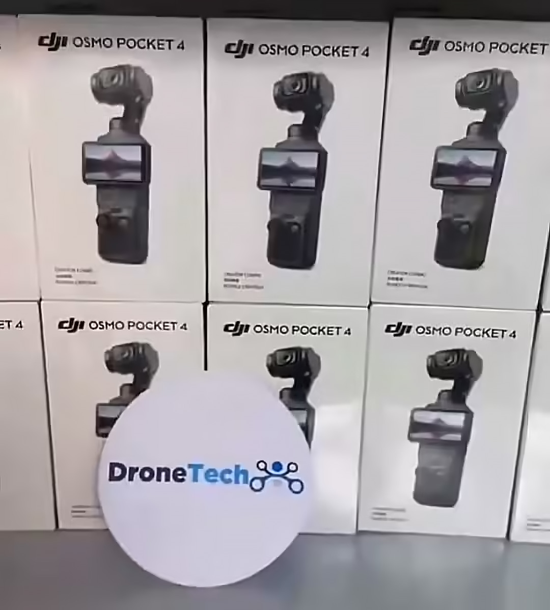 大疆 Osmo Pocket 4 全能套装包装意外曝光:1英寸传感器与107GB内置存储成最大亮点