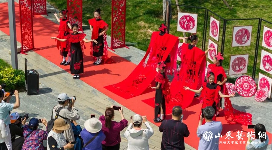 镜头定格烟火温情,济南市摄协开展“到群众中去”公益采风活动