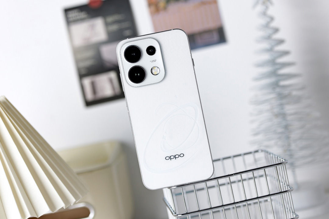OPPO Reno16系列今日震撼发布:首创3D悬浮星球工艺,全系标配潜望长焦