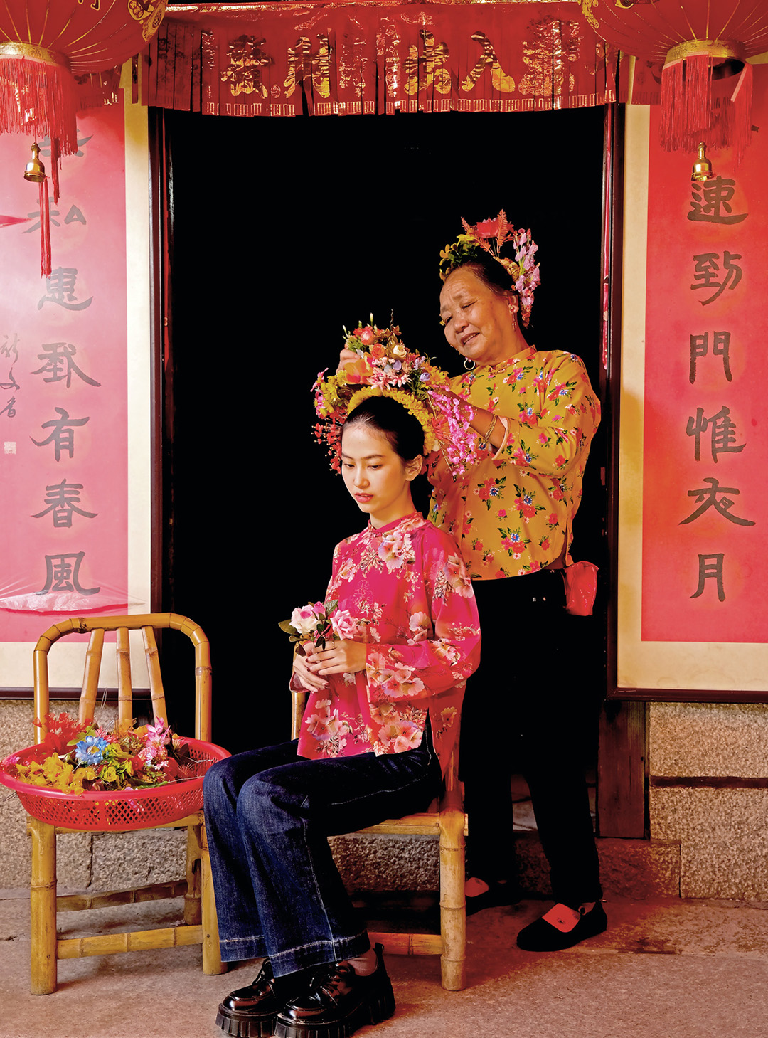 武汉「时间的温度」摄影展今日持续开放,68 幅名家力作见证半世纪影像初心