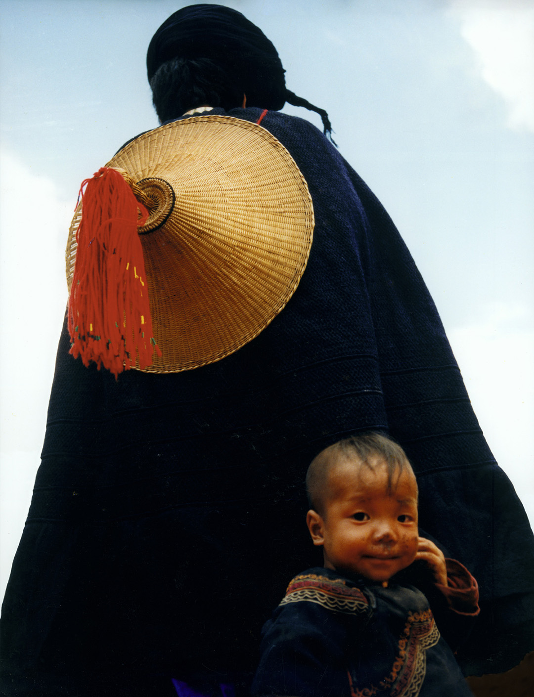 武汉「时间的温度」摄影展今日持续开放,68 幅名家力作见证半世纪影像初心