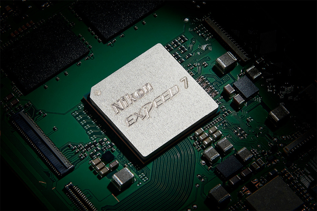 尼康 Z6 III、佳能 R6 Mark III、索尼 A7 V 进入试产,2026 下半年中端全画幅微单迎来全面迭代