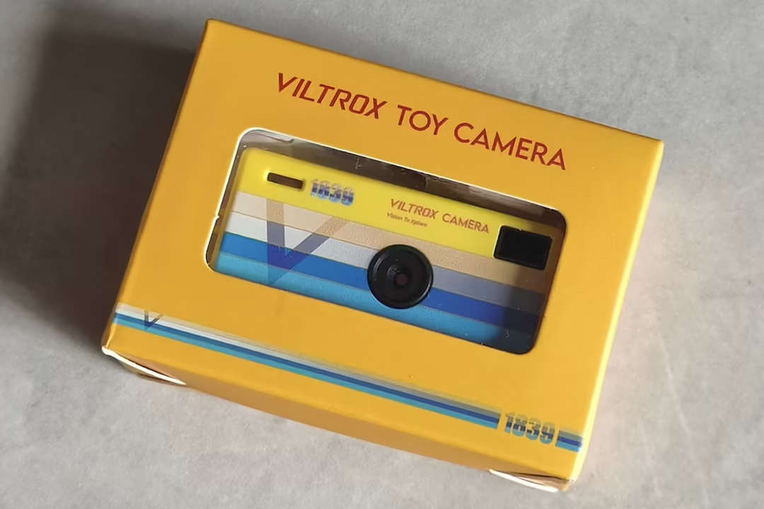 唯卓仕 Viltrox 1839 复古玩具相机曝光 主打口袋随身数码潮玩