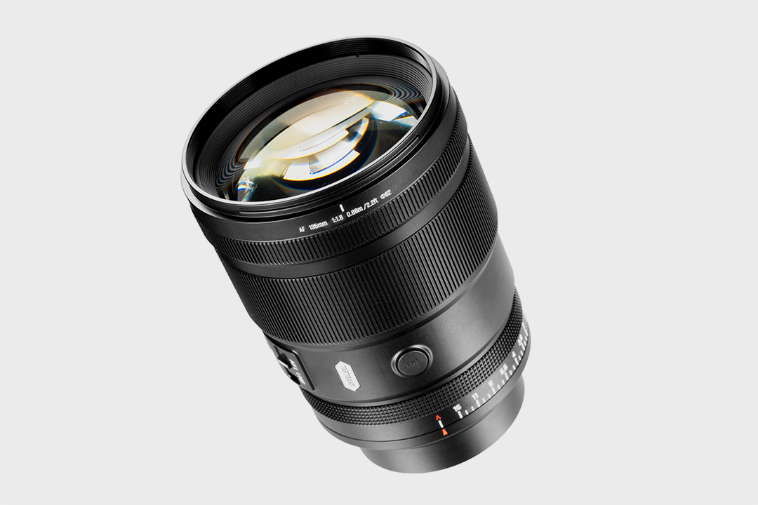 2七工匠 AF 135mm f/1.8 MAX