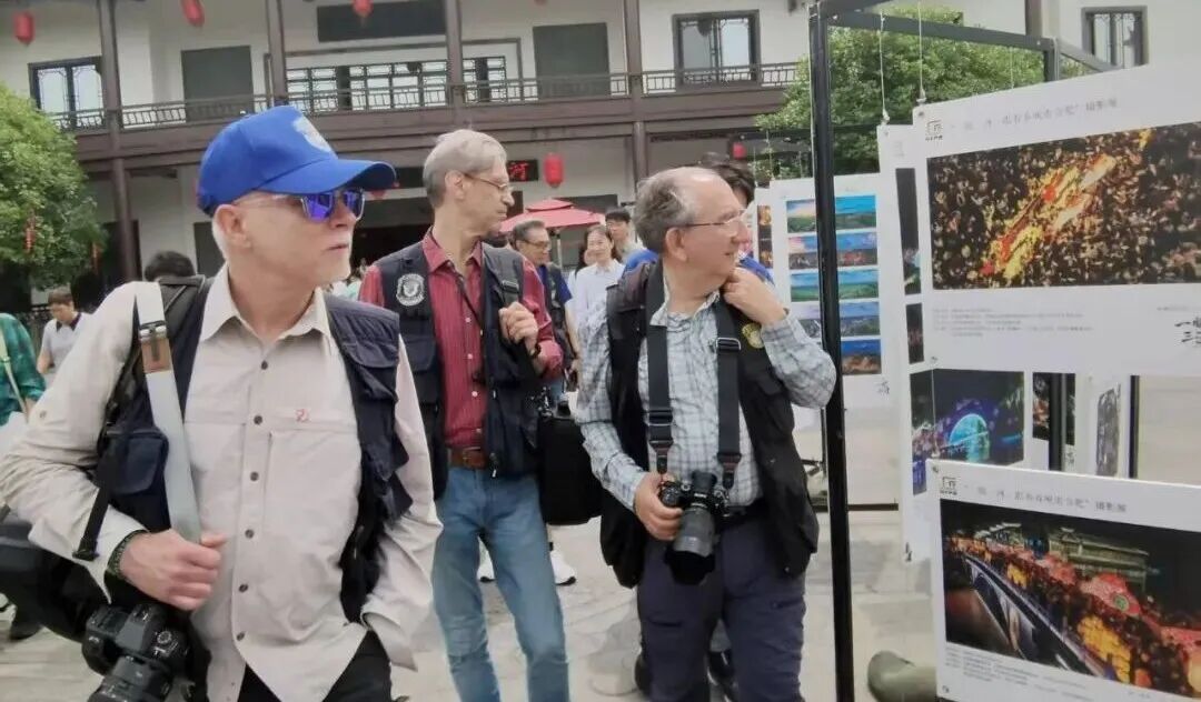 安徽摄影季 在合肥拉开帷幕_东方摄影