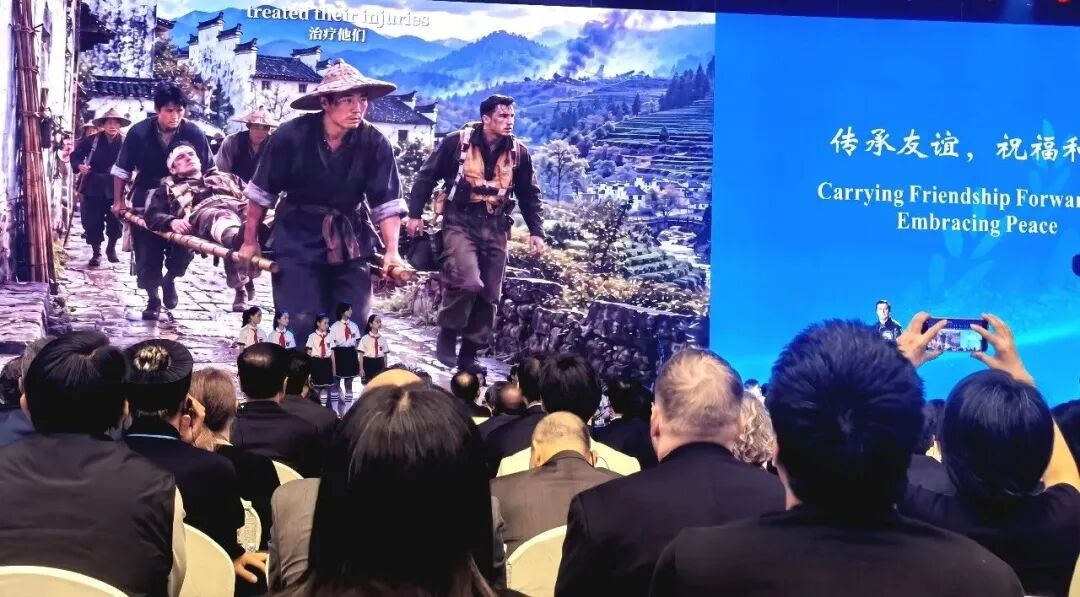 东方摄影|国际摄联(FIAP)中国首席代表曾毅在武汉应邀出席