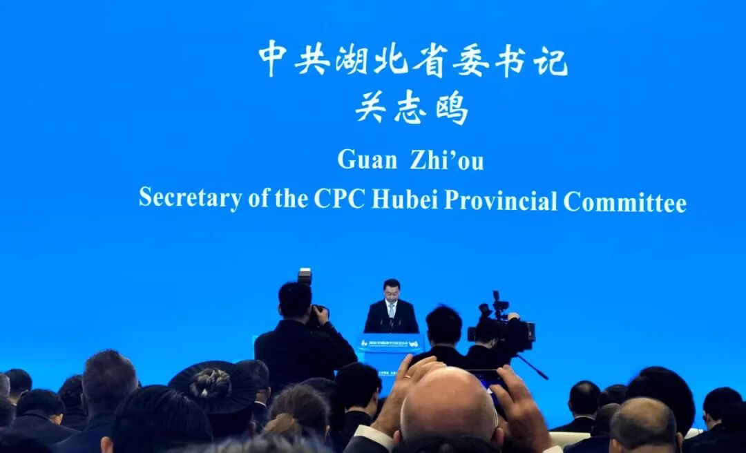 东方摄影|国际摄联(FIAP)中国首席代表曾毅在武汉应邀出席
