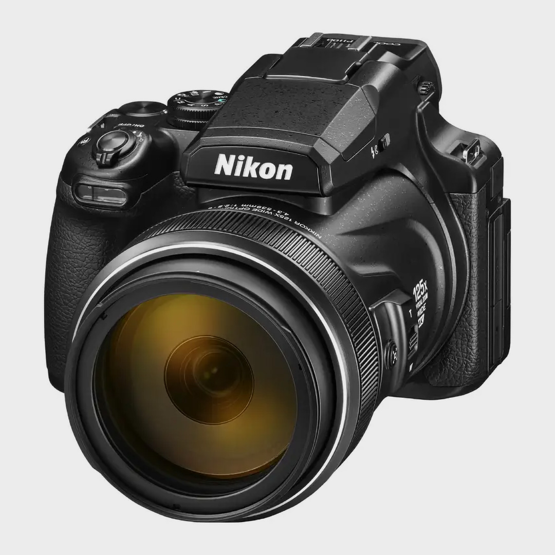 东方摄影｜尼康 COOLPIX P1100 超长焦桥式相机